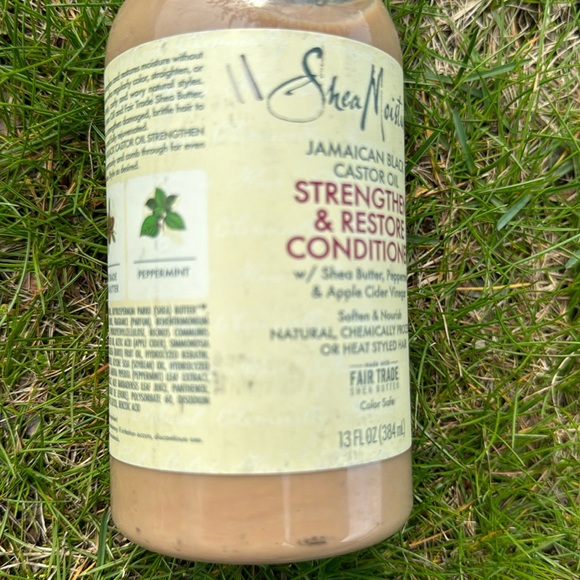 Shea Moisture conditioner Jamaican Black Castor Oil Strengthen and restore NEW - Picture 4 of 5